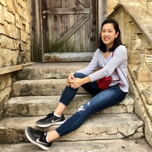 Meet your Posher, Iris